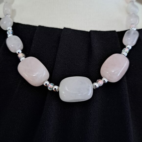 Light Pink Stones and Iridescent Beaded Necklace 💗 - Picture 2 of 6